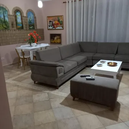Apartment-center In Apartman